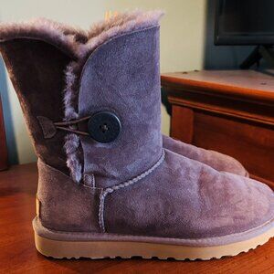 UGG Australia Women's Bailey Button II, Size 8, Nightfall